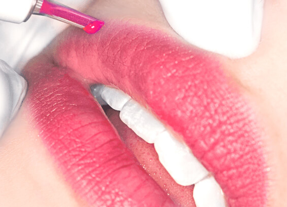 Maquillage permanent des lèvres - Johanne Bérubé
